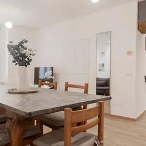 Apartamento Brilla Marvelous In The Center, Bérgamo